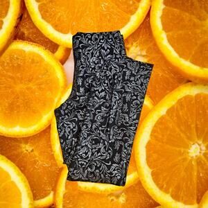 NWT‎ Chicos Women's So Slimming Juliet Regal Scroll Ankle Pull-On Pant Size 1.5